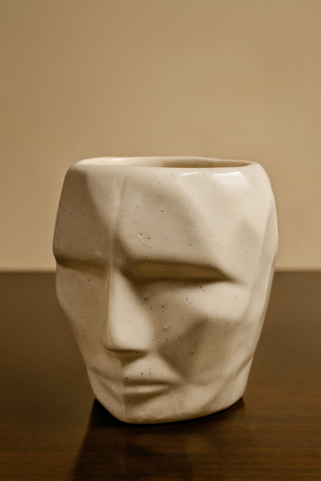 Ceremic face Planter
