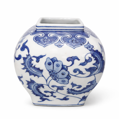 House of Elegance Hub Handcrafted Porcelain Vase | Blue & White Floral Design | 16 cm Height, 15 cm Width | Decorative Flower Vase for Living Room, Tabletop & Home Décor